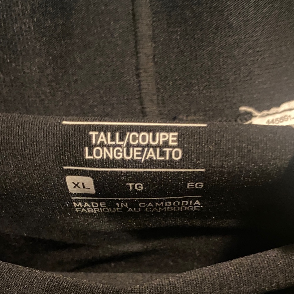 Nike Black Mesh Crop Top - Picture 2 of 2